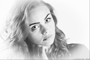 161127-0046angeleyesbw